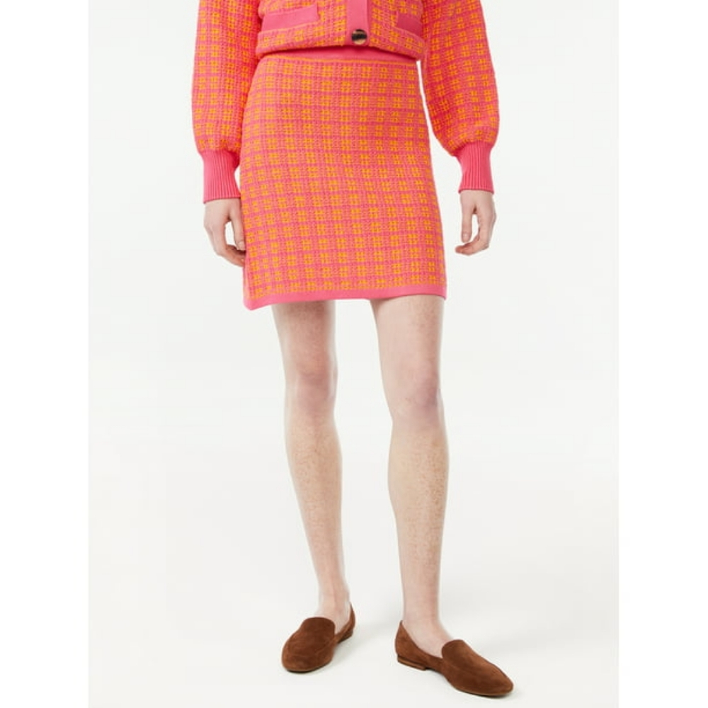 Free Assembly Sweater Skirt .